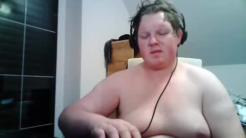 Snapshot of setcuna chatting on February 24, 7:34 pm setcuna online show from February 24, 7:34 pm