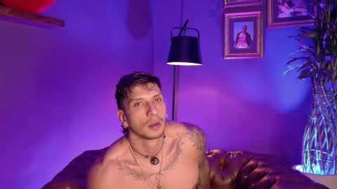 Snapshot of seth_vega_ chatting on February 16, 8:49 pm HEY IM SETH online show from February 16, 8:49 pm