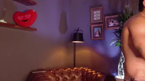 Snapshot of seth_vega_ chatting on February 20, 10:10 pm HEY IM SETH online show from February 20, 10:10 pm