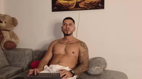 HEY IM SETH online show from May 31, 11:39 pm