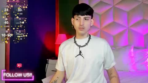 sett_and_gwen online show from November 19, 3:50 am