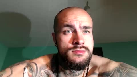 Snapshot of sevendragons1 chatting on November 25, 12:38 pm SevenDragons online show from November 25, 12:38 pm