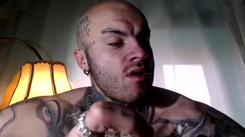 Snapshot of sevendragons1 chatting on February 3, 11:37 am SevenDragons online show from February 3, 11:37 am