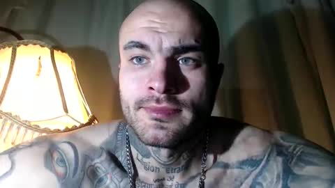 Snapshot of sevendragons1 chatting on February 4, 11:42 pm SevenDragons online show from February 4, 11:42 pm