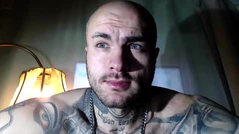 Snapshot of sevendragons1 chatting on February 6, 2:42 pm SevenDragons online show from February 6, 2:42 pm