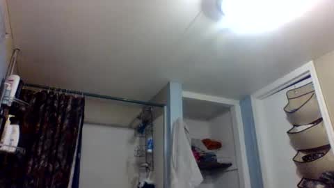 Snapshot of seveninch4 chatting on January 8, 1:11 am seveninch4 online show from January 8, 1:11 am