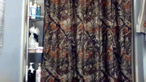 Snapshot of seveninch4 chatting on February 26, 12:49 am seveninch4 online show from February 26, 12:49 am