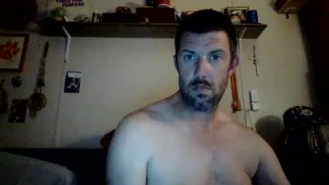 Snapshot of seveninch4 chatting on October 17, 11:07 pm seveninch4 online show from October 17, 11:07 pm