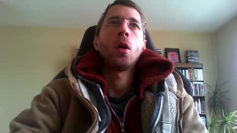 Snapshot of severeadversity chatting on December 13, 1:33 pm severeadversity online show from December 13, 1:33 pm