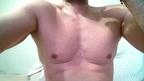 Snapshot of sex_machine_19 chatting on July 7, 5:39 pm SEX MACHINE 19 online show from July 7, 5:39 pm