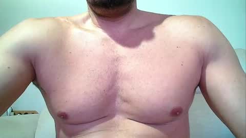 Snapshot of sex_machine_19 chatting on July 25, 10:24 am SEX MACHINE 19 online show from July 25, 10:24 am