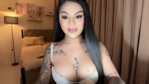 tan online show from May 22, 8:58 pm