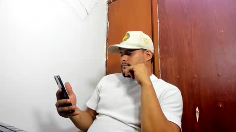 Snapshot of sex_playdoh02 chatting on March 3, 3:45 am sex_playdoh02 online show from March 3, 3:45 am