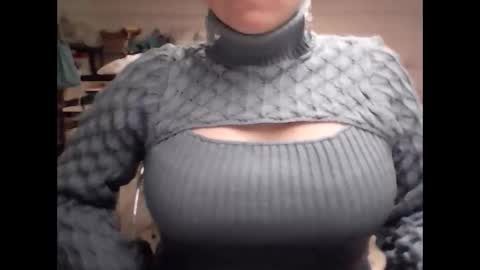 Snapshot of sexcoppia_24 chatting on November 19, 11:32 am sexcoppia_24 online show from November 19, 11:32 am