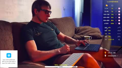 Snapshot of sexespresso chatting on February 11, 9:25 am Thank you for Birthday Wishes online show from February 11, 9:25 am