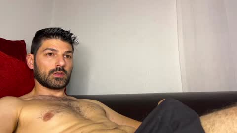 Snapshot of sexfriendch chatting on December 28, 5:25 pm Lucenzo online show from December 28, 5:25 pm