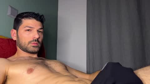 Snapshot of sexfriendch chatting on January 28, 12:05 am Lucenzo online show from January 28, 12:05 am