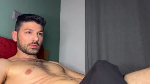 Snapshot of sexfriendch chatting on February 13, 12:24 am Lucenzo online show from February 13, 12:24 am