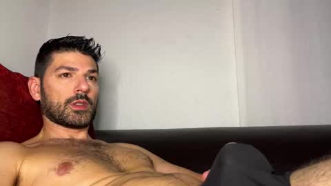 Snapshot of sexfriendch chatting on November 9, 11:25 pm Lucenzo online show from November 9, 11:25 pm