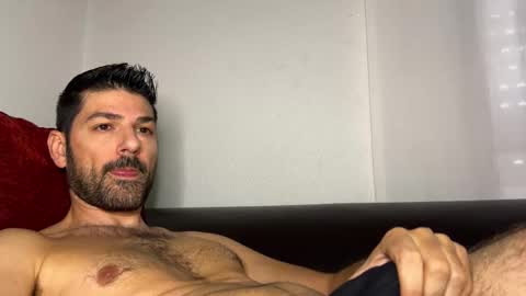 Snapshot of sexfriendch chatting on November 22, 3:22 pm Lucenzo online show from November 22, 3:22 pm