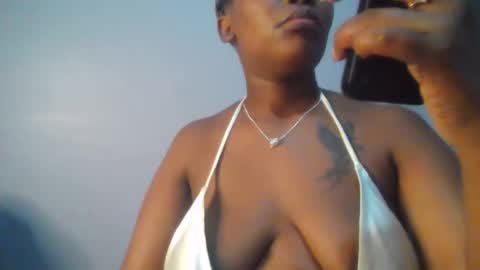 Maggie online show from September 16, 6:31 pm