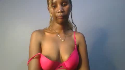 Snapshot of sexie_love chatting on March 11, 12:11 am Nancy online show from March 11, 12:11 am