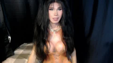 nicole online show from April 7, 9:54 am