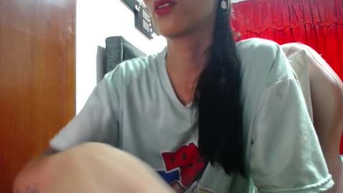 Snapshot of sexmilkdirty chatting on November 28, 10:01 pm sexmilkdirty online show from November 28, 10:01 pm