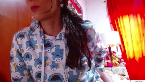 Snapshot of sexmilkdirty chatting on February 3, 3:17 pm sexmilkdirty online show from February 3, 3:17 pm