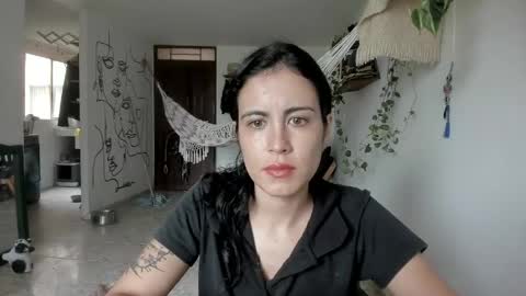         online show from May 4, 4:03 pm