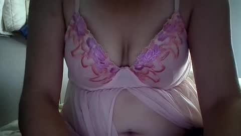 Snapshot of sexontheriverbed chatting on September 15, 8:42 pm SexycanI online show from September 15, 8:42 pm