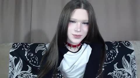 Snapshot of sexpired_princess chatting on October 10, 2:32 am Nextdoor Princess online show from October 10, 2:32 am