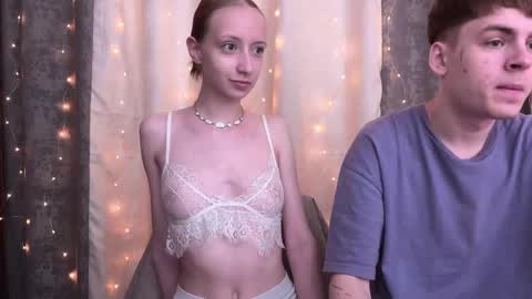 Jennis and OliverPvt is open online show from December 8, 6:17 pm
