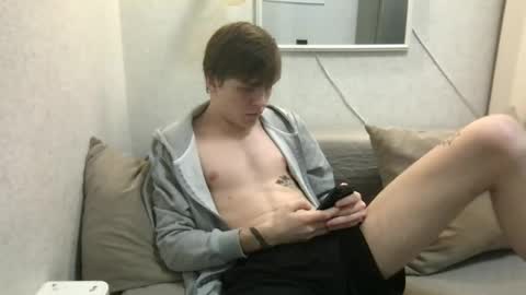 Jennis and OliverPvt is open online show from April 22, 5:03 pm