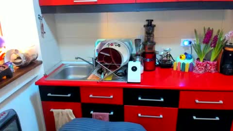 sexqueen1111 online show from February 24, 1:35 am