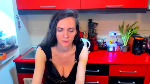 sexqueen1111 online show from March 9, 11:47 am