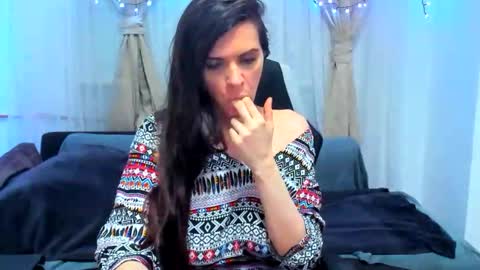 sexqueen1111 online show from September 10, 6:41 pm