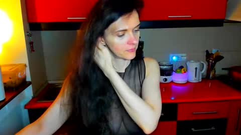 sexqueen1111 online show from December 16, 9:09 pm