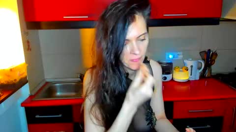 sexqueen1111 online show from February 10, 3:10 am