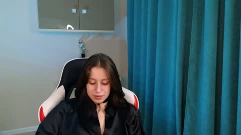 sextezi online show from December 10, 6:38 pm