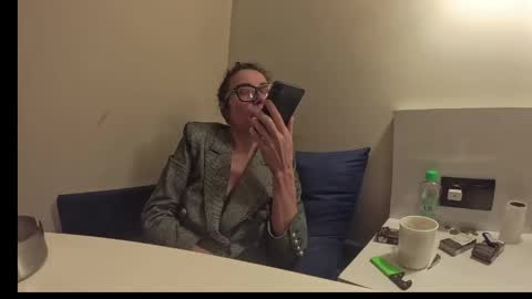 sextilyon online show from April 19, 2:55 am