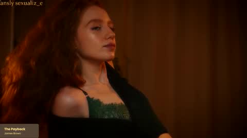 Snapshot of sexualiz_e chatting on September 13, 8:19 pm Liz online show from September 13, 8:19 pm