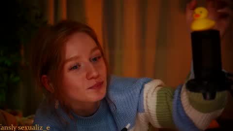 Snapshot of sexualiz_e chatting on October 15, 8:31 pm Liz online show from October 15, 8:31 pm