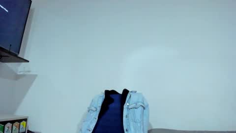 Jax and Lu online show from November 22, 1:15 am