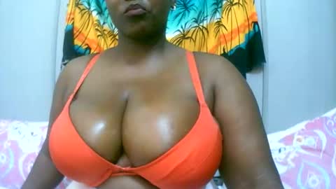 sexxi_ebony online show from January 13, 6:35 pm
