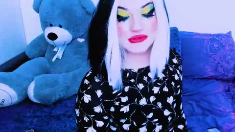 Snapshot of sexxx_queen chatting on February 17, 3:09 pm sexxx_queen online show from February 17, 3:09 pm