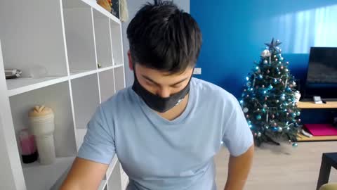Snapshot of sexxxdickbig chatting on January 3, 12:19 pm Tommy online show from January 3, 12:19 pm