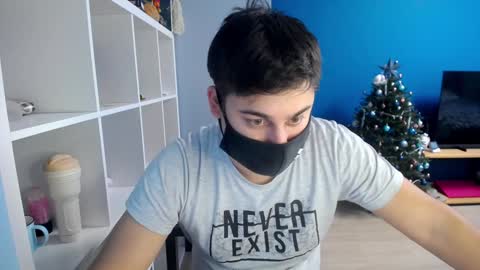 Snapshot of sexxxdickbig chatting on January 5, 1:04 pm Tommy online show from January 5, 1:04 pm