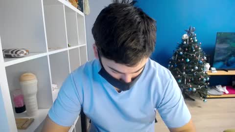 Snapshot of sexxxdickbig chatting on January 12, 7:53 am Tommy online show from January 12, 7:53 am
