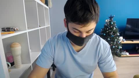 Snapshot of sexxxdickbig chatting on January 15, 7:26 am Tommy online show from January 15, 7:26 am